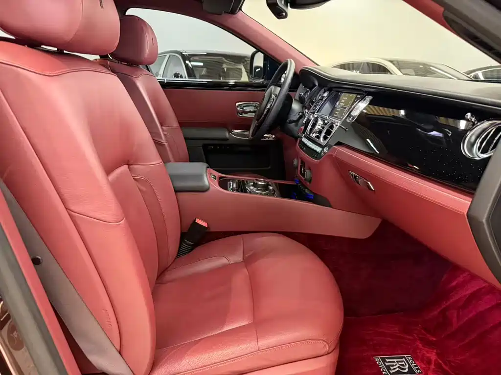 Rolls-Royce Ghost — миниатюра 9