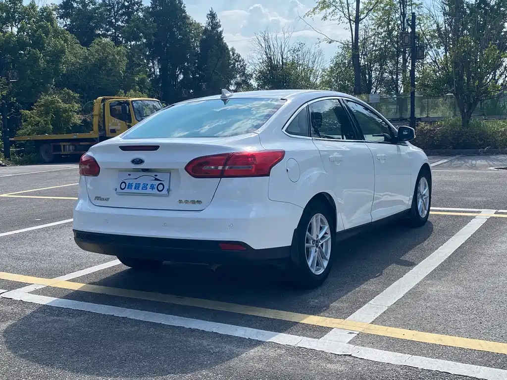 Ford Focus — миниатюра 6