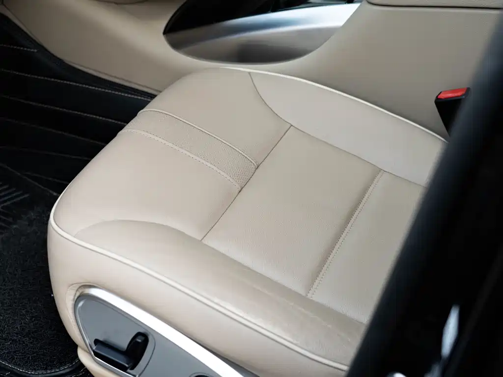 MERCEDES-BENZ R CLASS