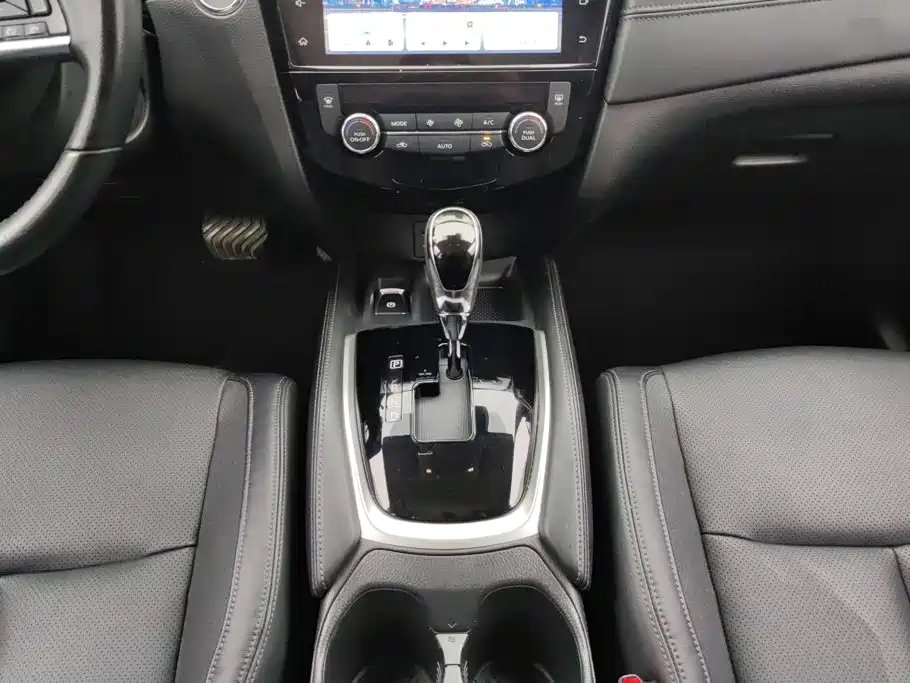 Nissan X-Trail — миниатюра 16