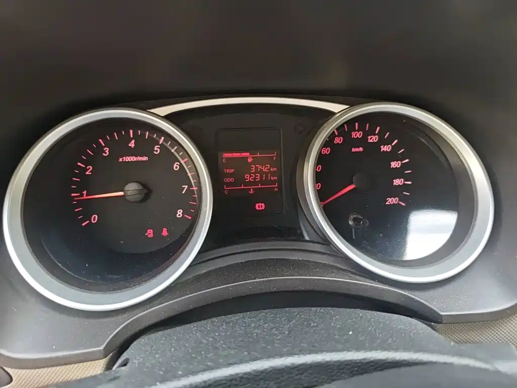 Wuling Hongguang — миниатюра 8