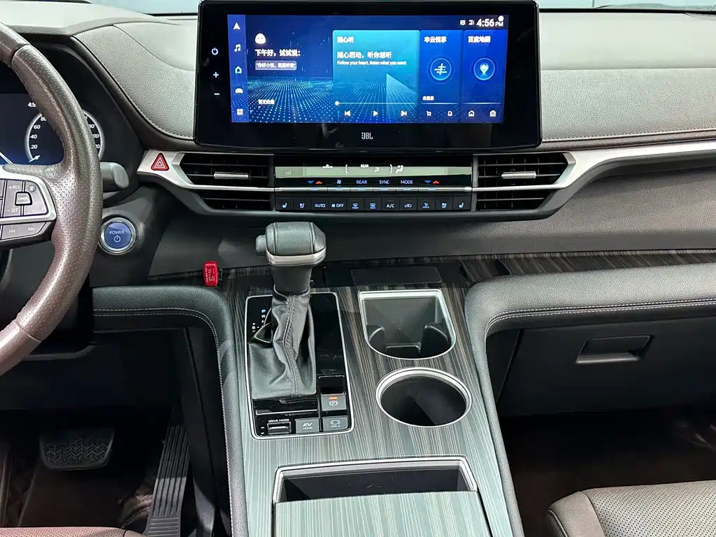 Toyota Sienna — миниатюра 28