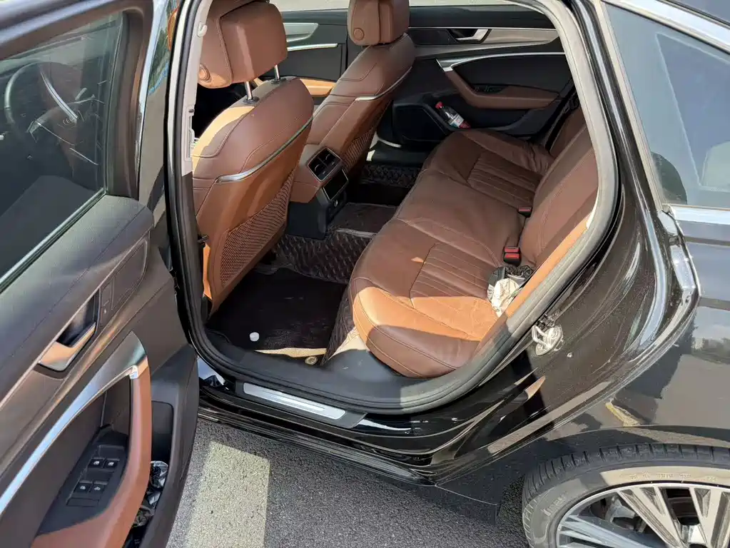 Audi A6L — миниатюра 7