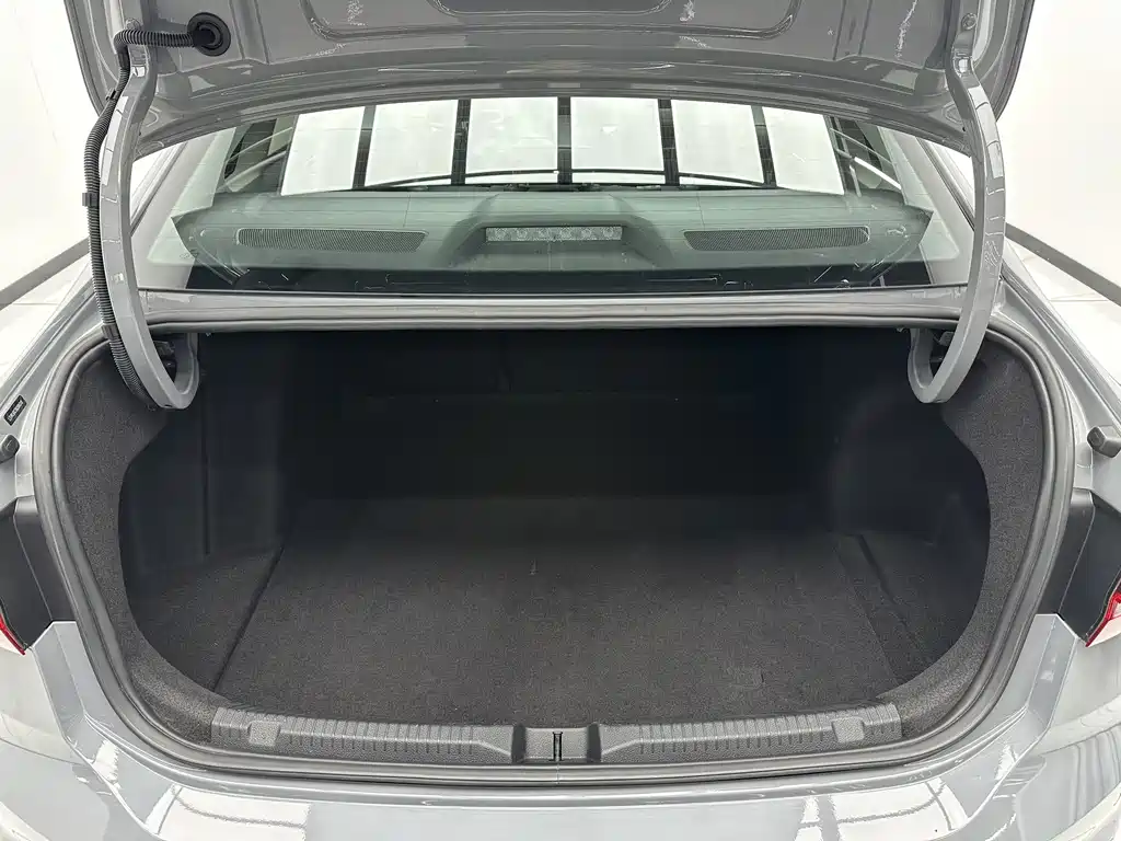 Volkswagen Lavida — миниатюра 20