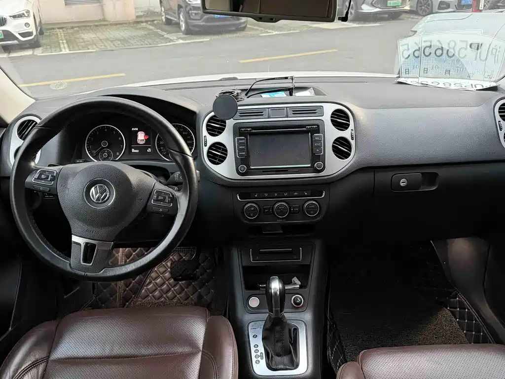 Volkswagen Tiguan — миниатюра 5