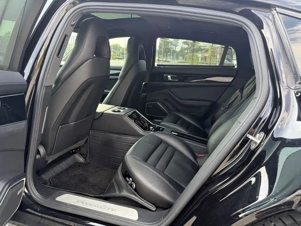 Porsche Panamera — миниатюра 12