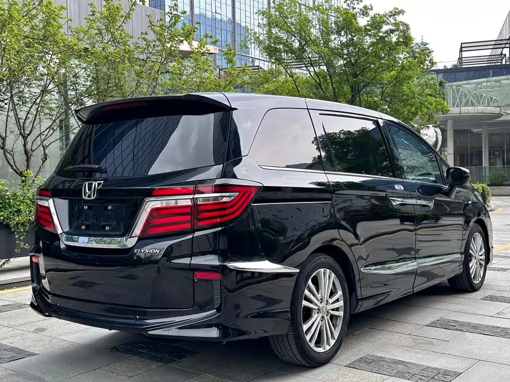 Honda Elysion 2016 2.4L