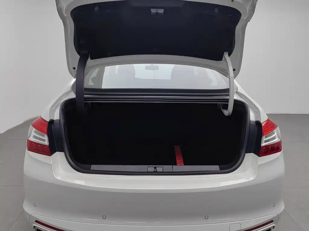 Peugeot 408 — миниатюра 16