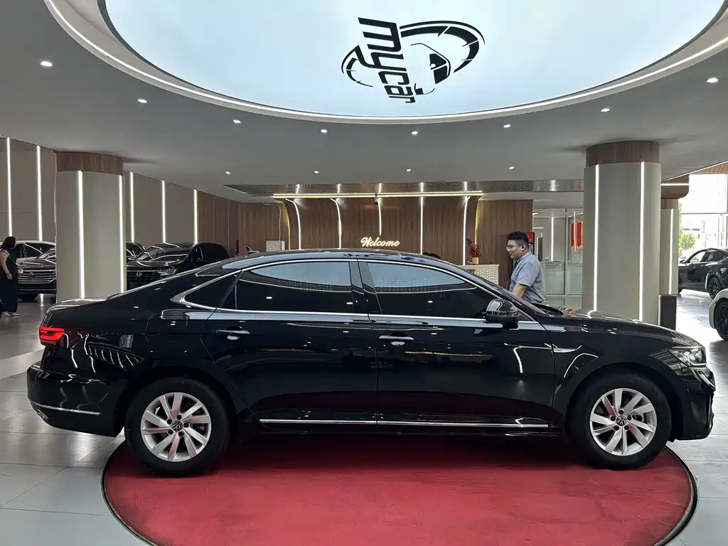 Volkswagen 帕萨特插电混动 — миниатюра 4