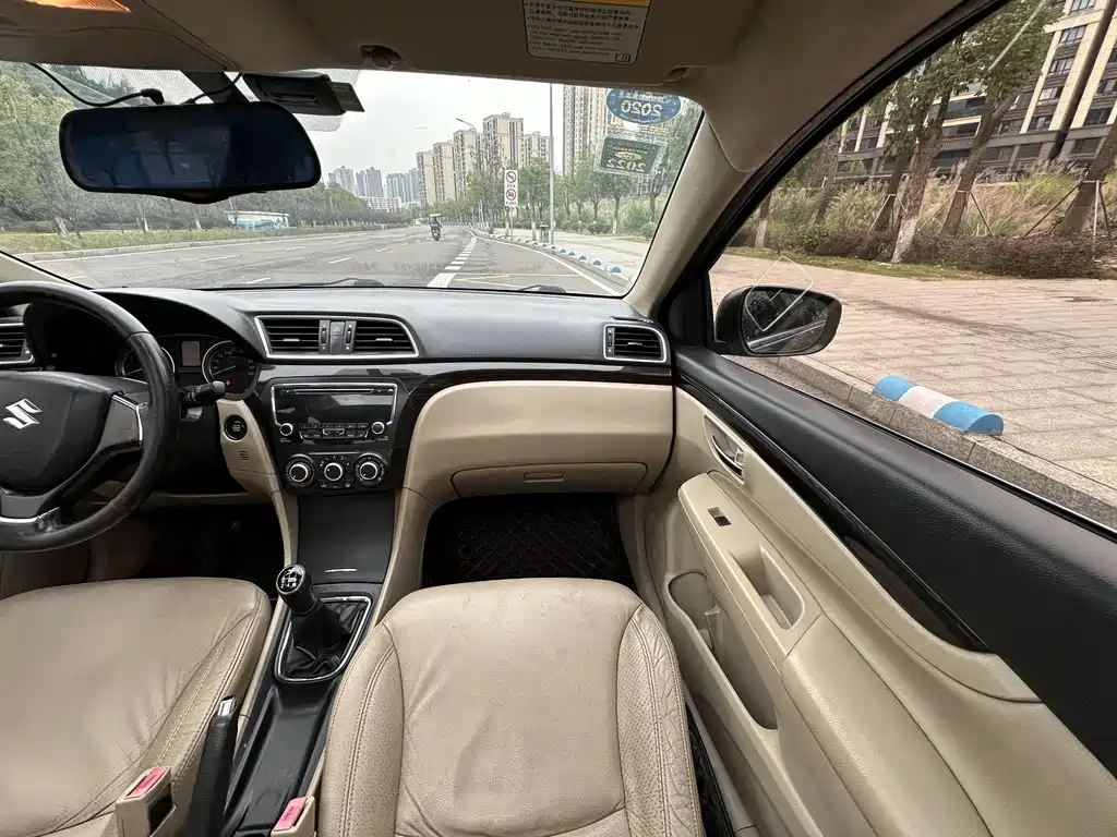 Suzuki Alivio — миниатюра 14