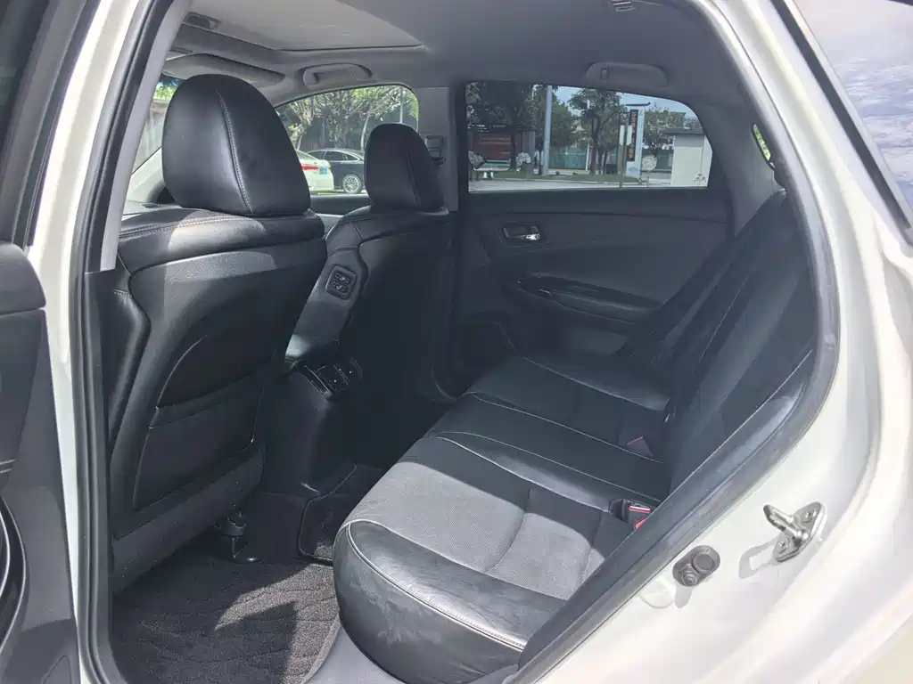 Honda Spirior — миниатюра 6