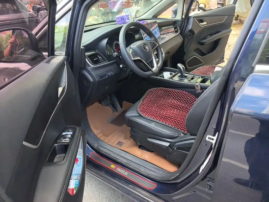 BYD MAX — миниатюра 12
