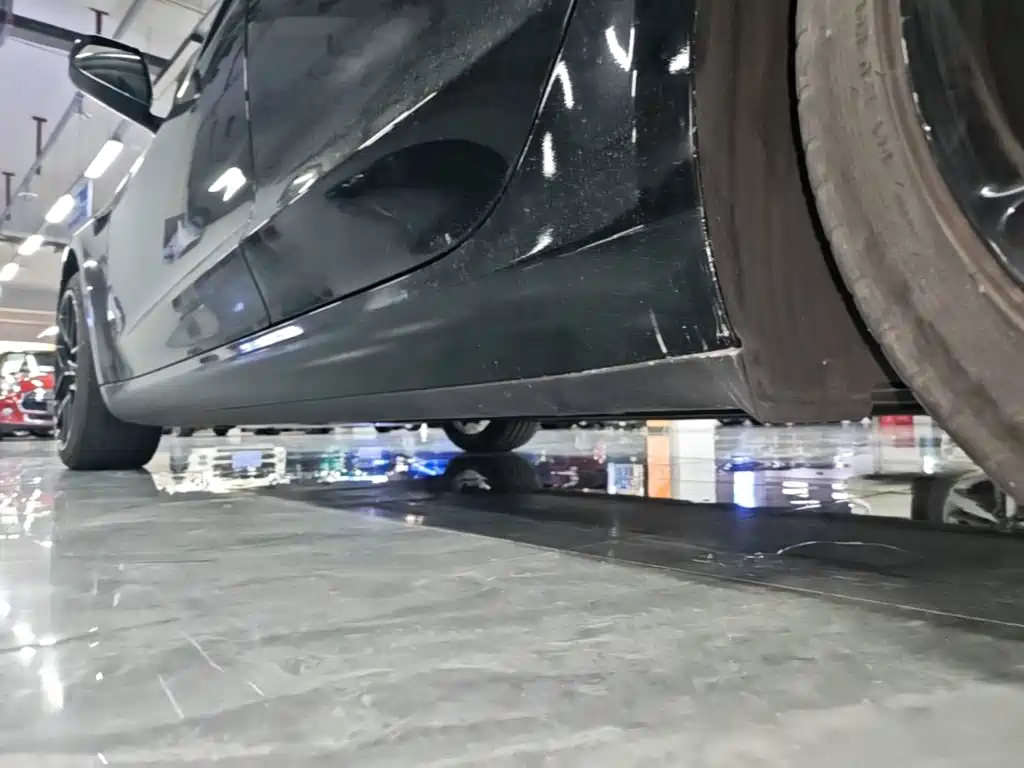 Tesla Model 3 — миниатюра 22
