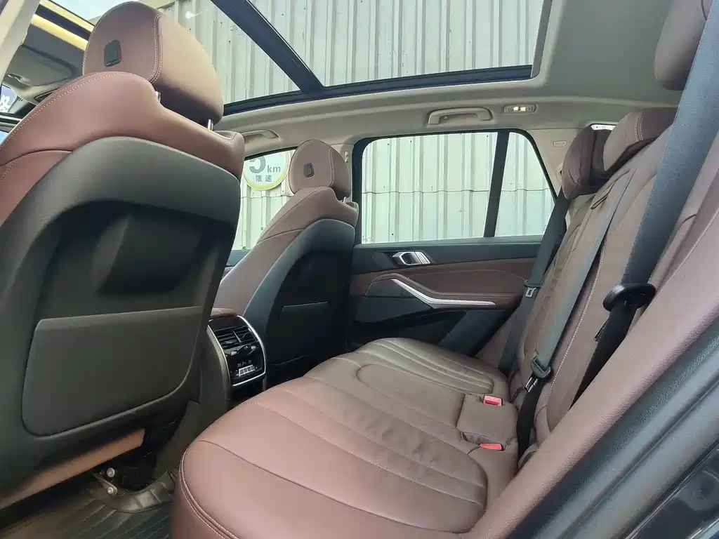BMW X5 (Import) — миниатюра 11