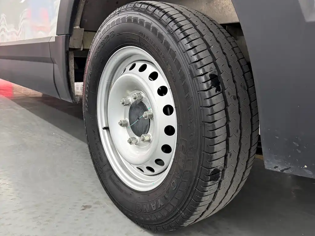 JIANGQI GROUP VAN BAOLU