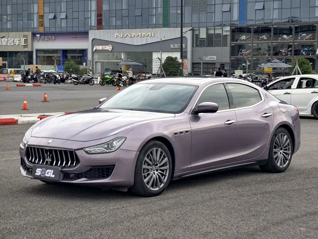 Купить Maserati Ghibli