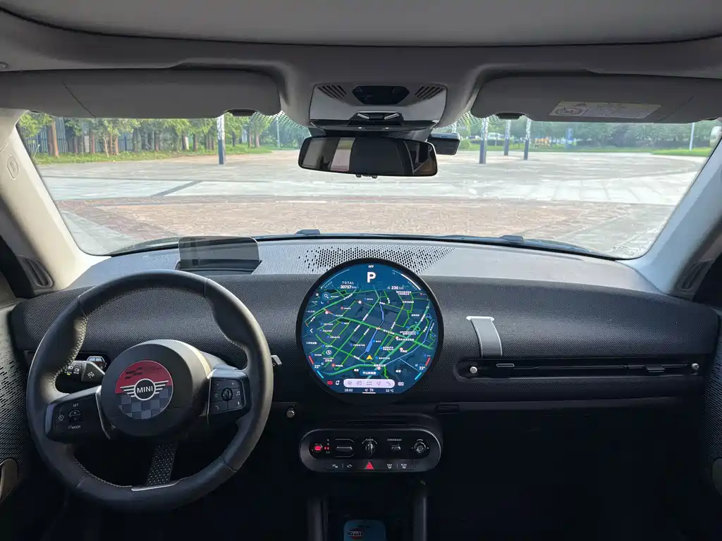 MINI MINI COOPER EV — миниатюра 5