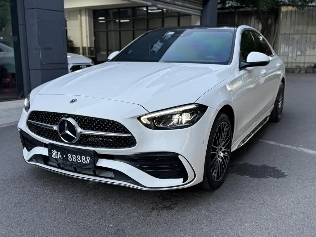 Mercedes-Benz C-Class 2024