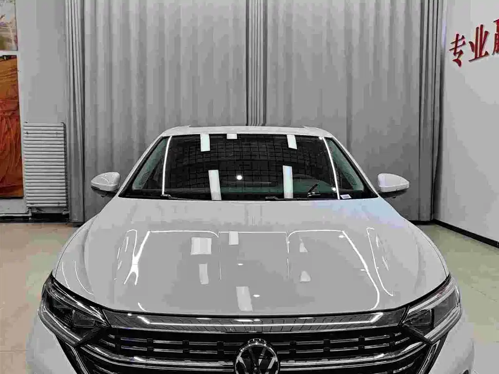 Volkswagen Sagitar 2025 300TSI DSG