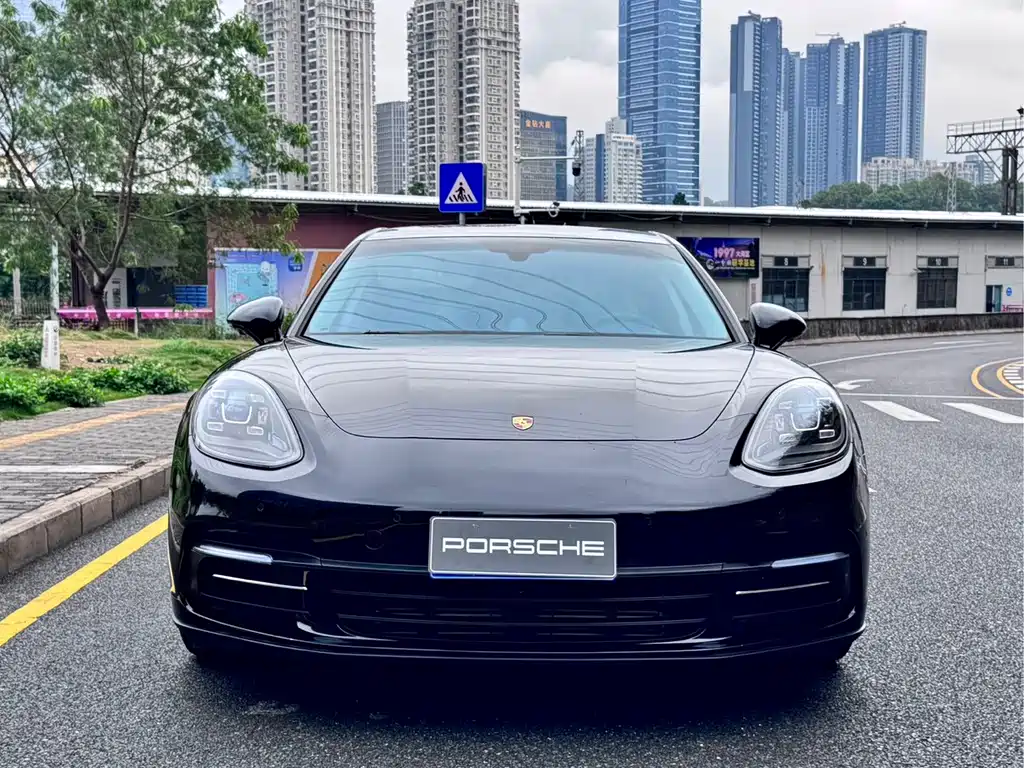 Porsche Panamera — миниатюра 2