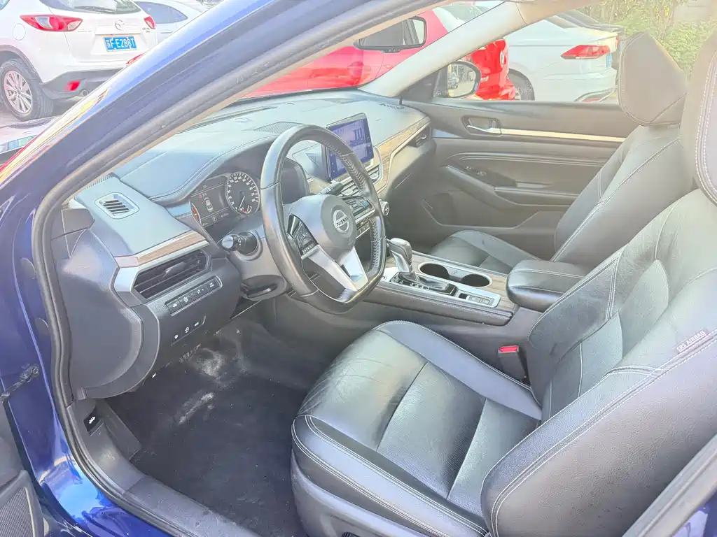 Nissan Teana - фото 9