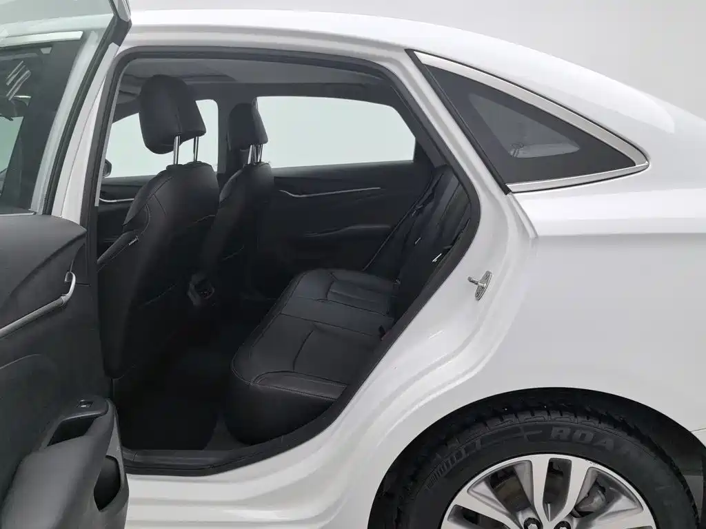 Buick Excelle — миниатюра 15