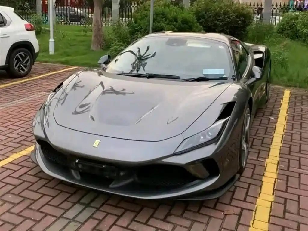 Ferrari F8 2022