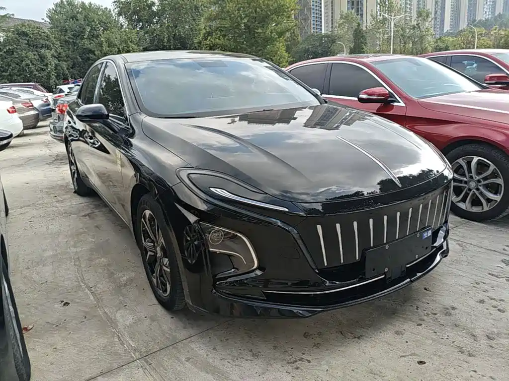 Hongqi Hongqi E-QM5 — миниатюра 4