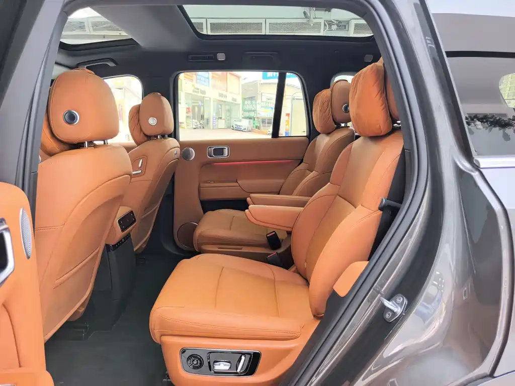 Li Auto Li L8 — миниатюра 10