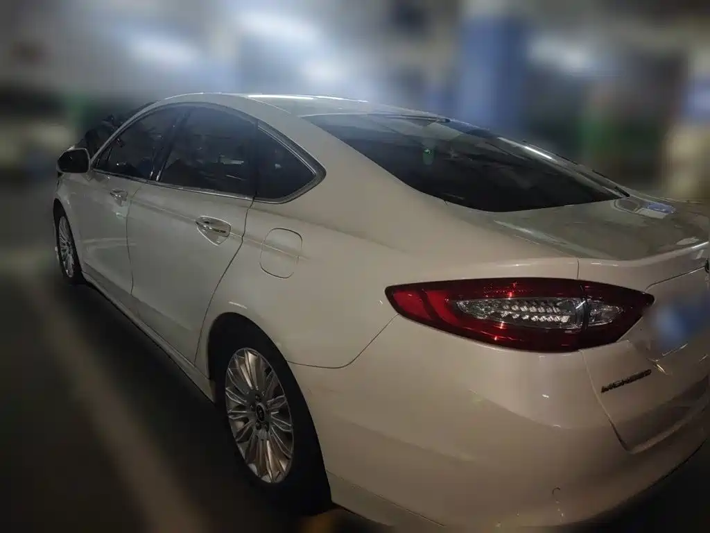 Ford Mondeo — миниатюра 25