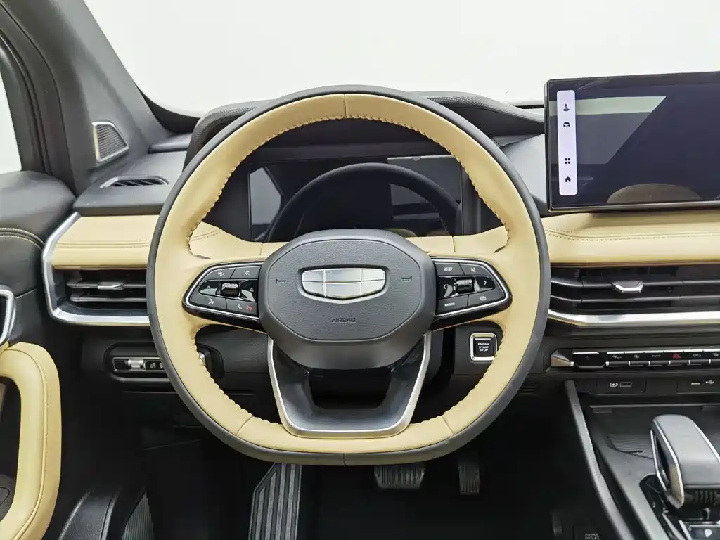 Geely Haoyue L — миниатюра 11