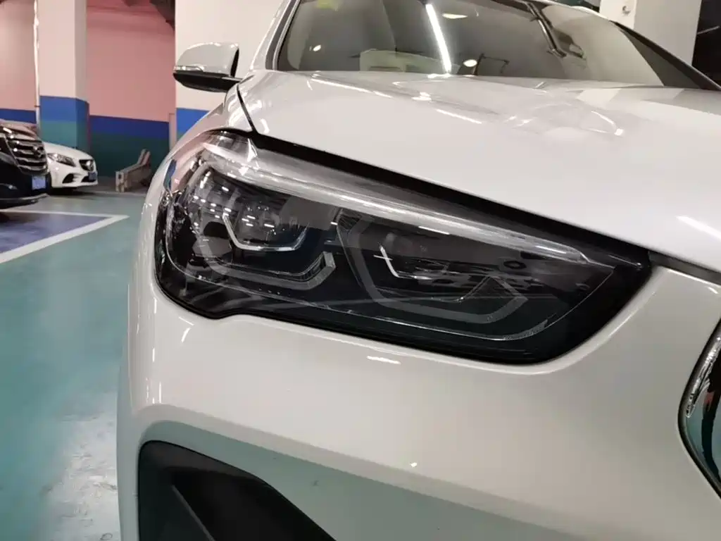 BMW X1 — миниатюра 9