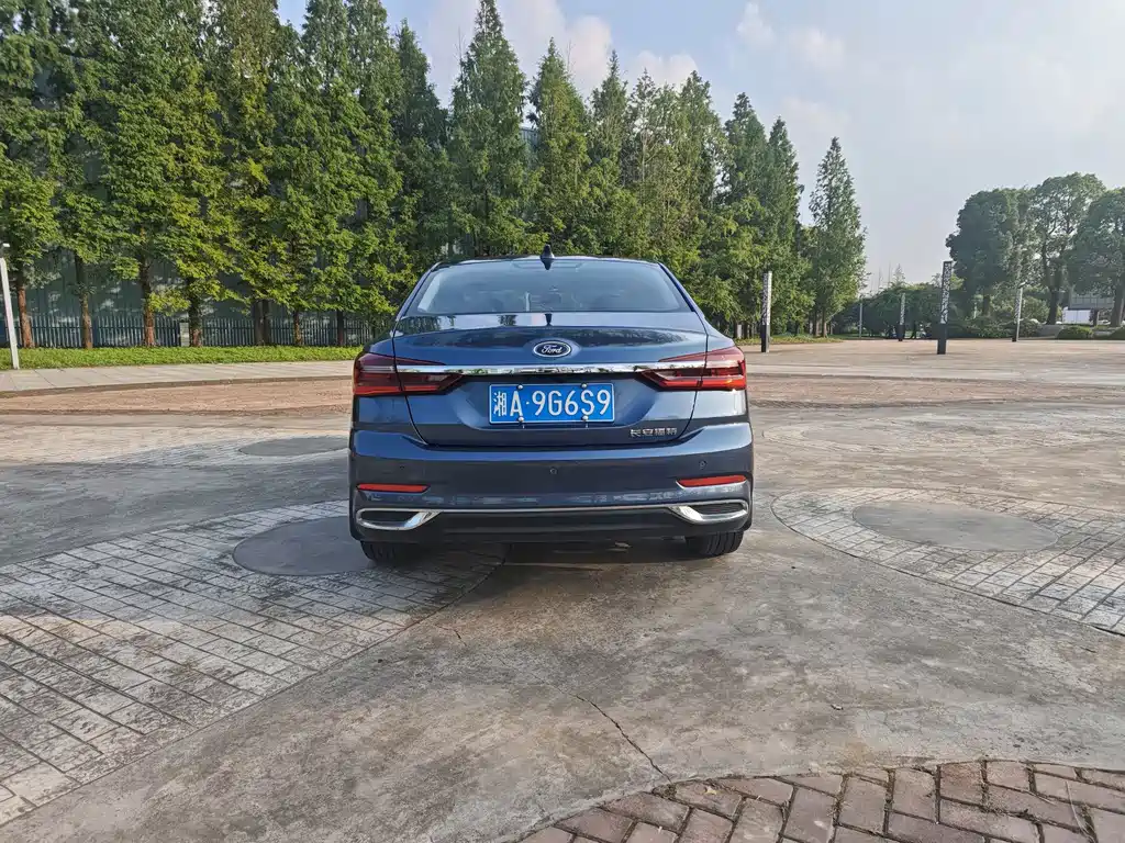 Ford Escort — миниатюра 8