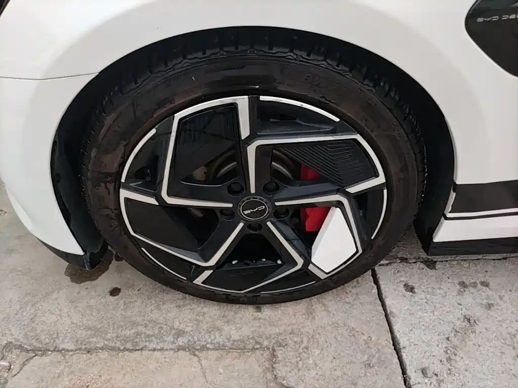 BYD Seal — миниатюра 23