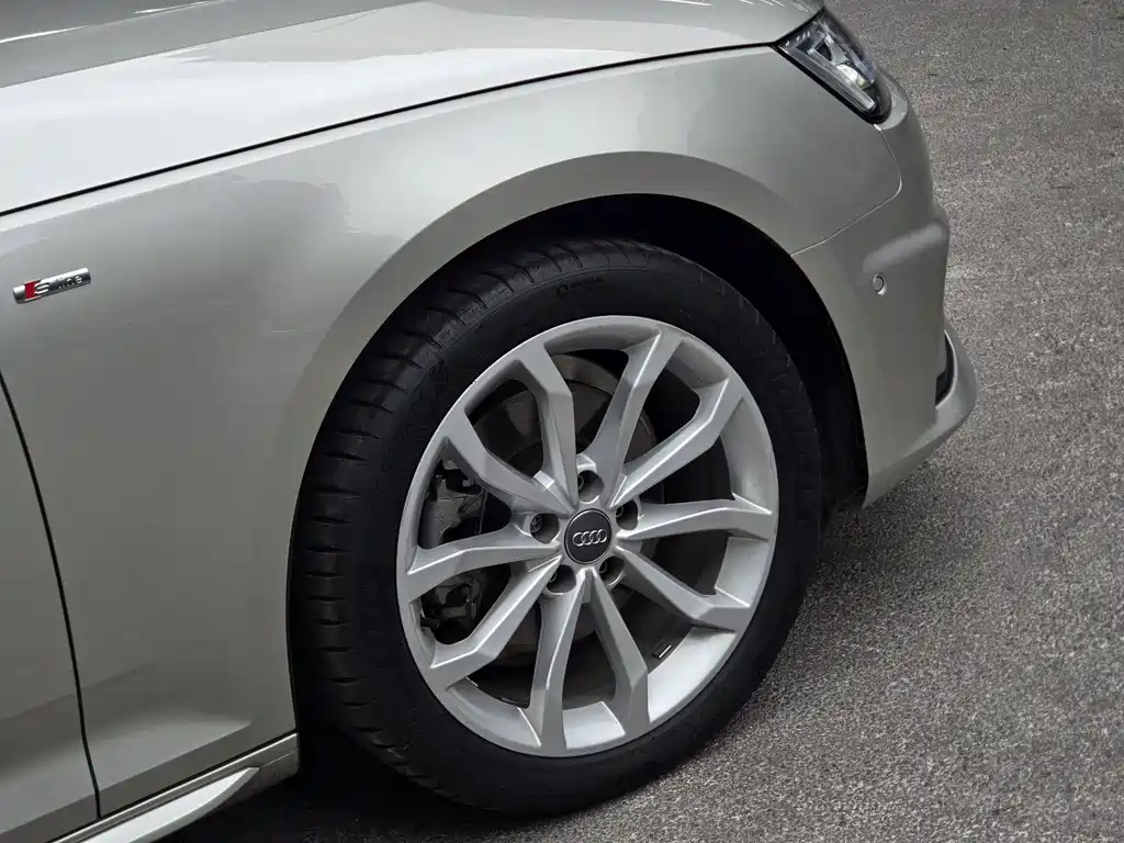 Audi A4L — миниатюра 7
