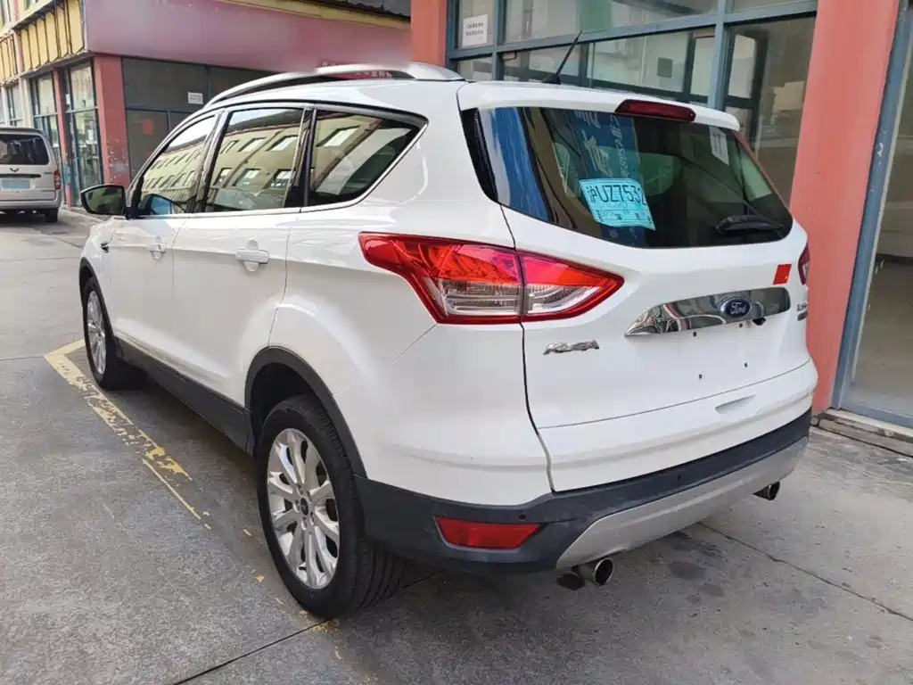 Ford Kuga — миниатюра 5