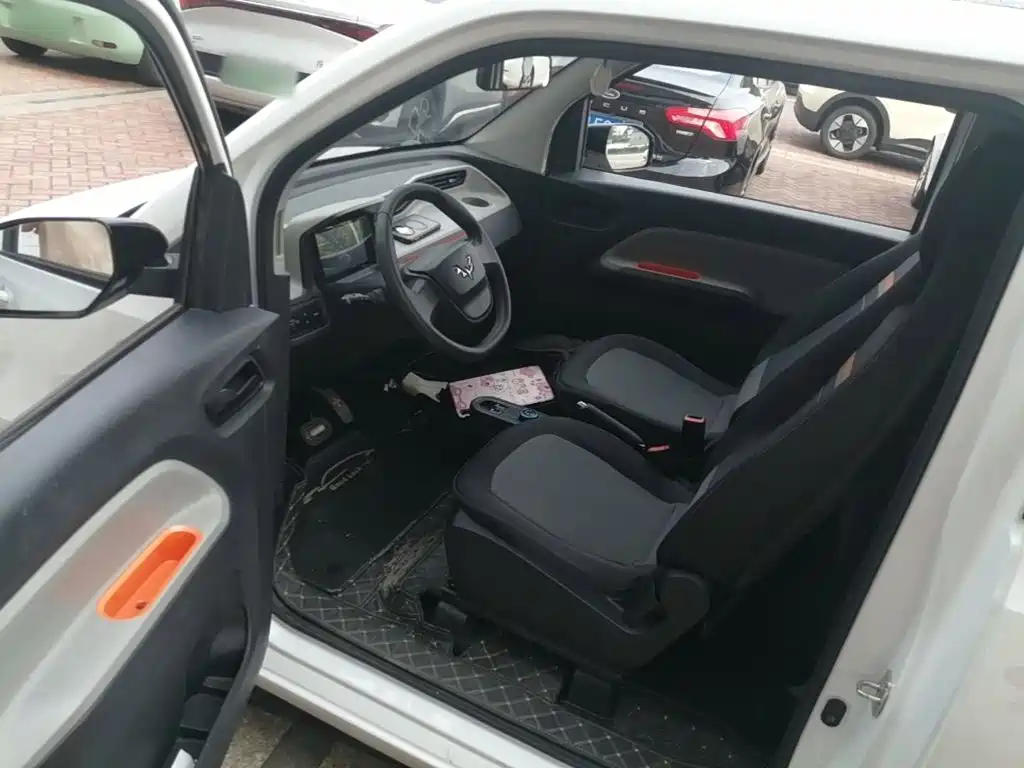 Wuling MINIEV — миниатюра 16