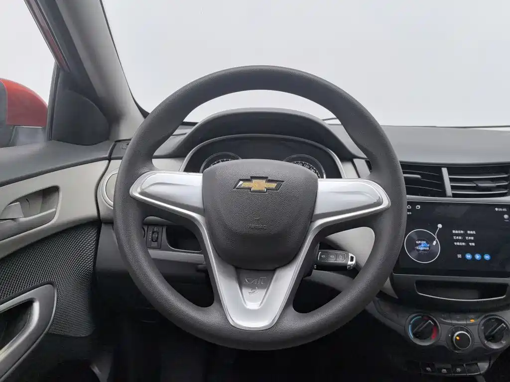 Chevrolet Sail — миниатюра 11