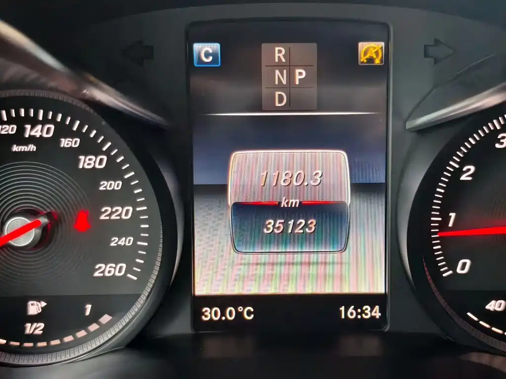 Mercedes-Benz GLC — миниатюра 9