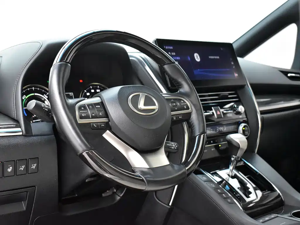 Lexus LM — миниатюра 6