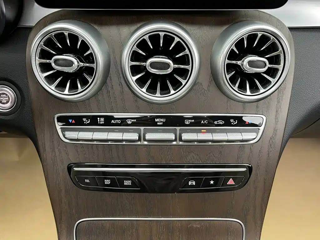 Mercedes-Benz GLC — миниатюра 49