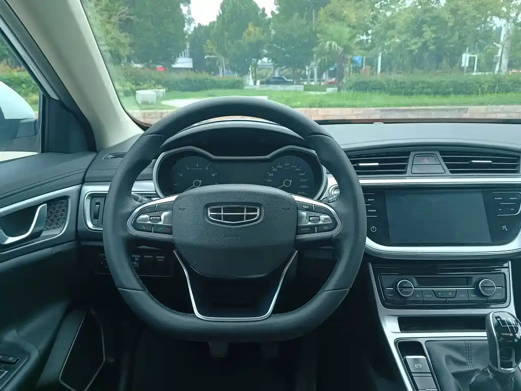 Geely Emgrand GL — миниатюра 12