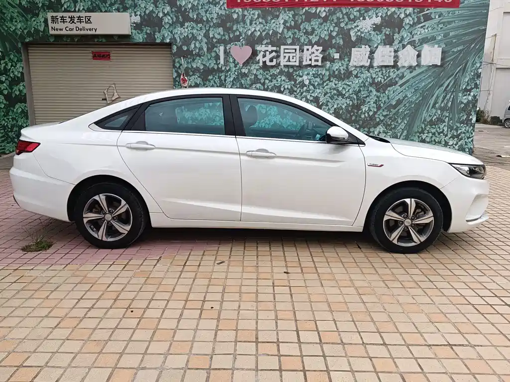 Geely Emgrand GL — миниатюра 4