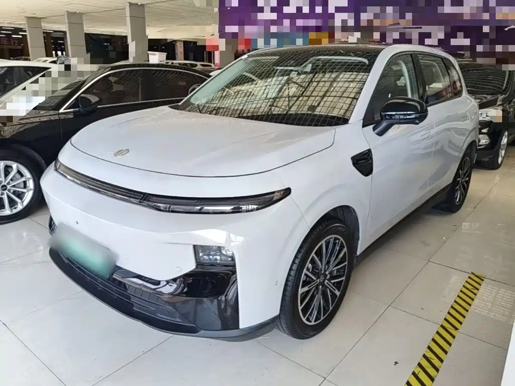 Leapmotor Leapmotor B10 — миниатюра 2