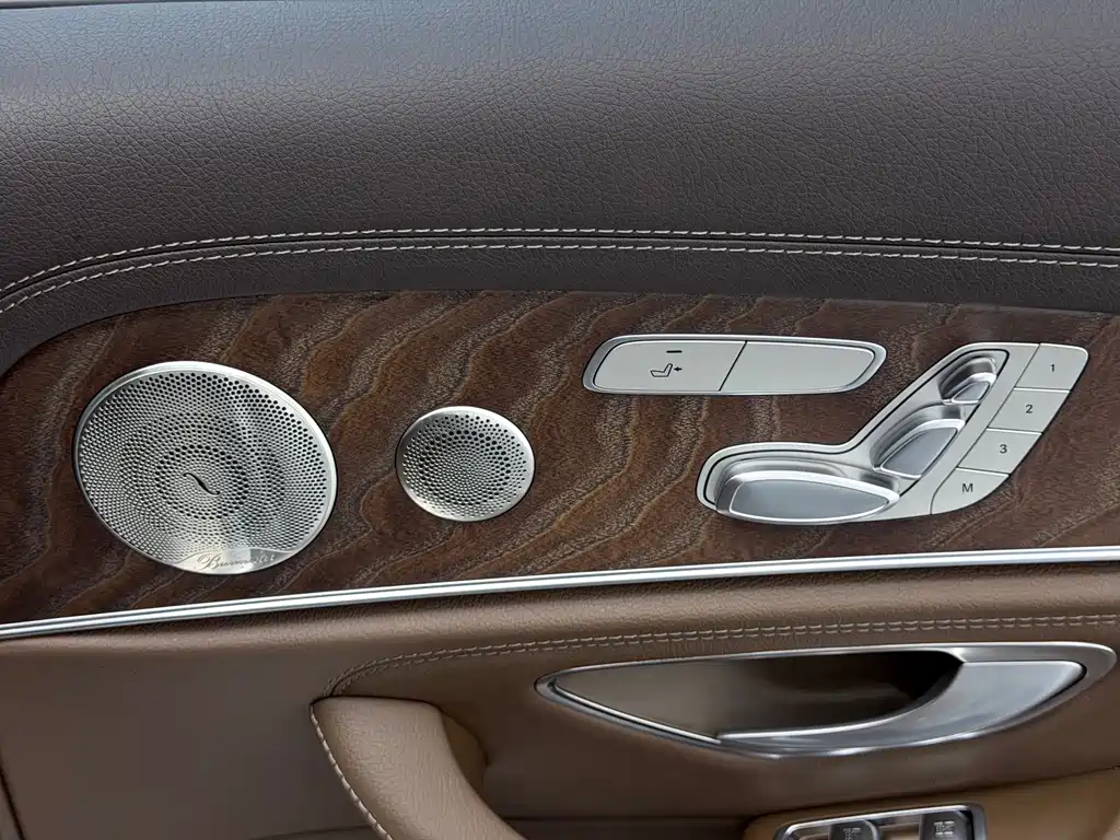 Mercedes-Benz E-Class — миниатюра 27