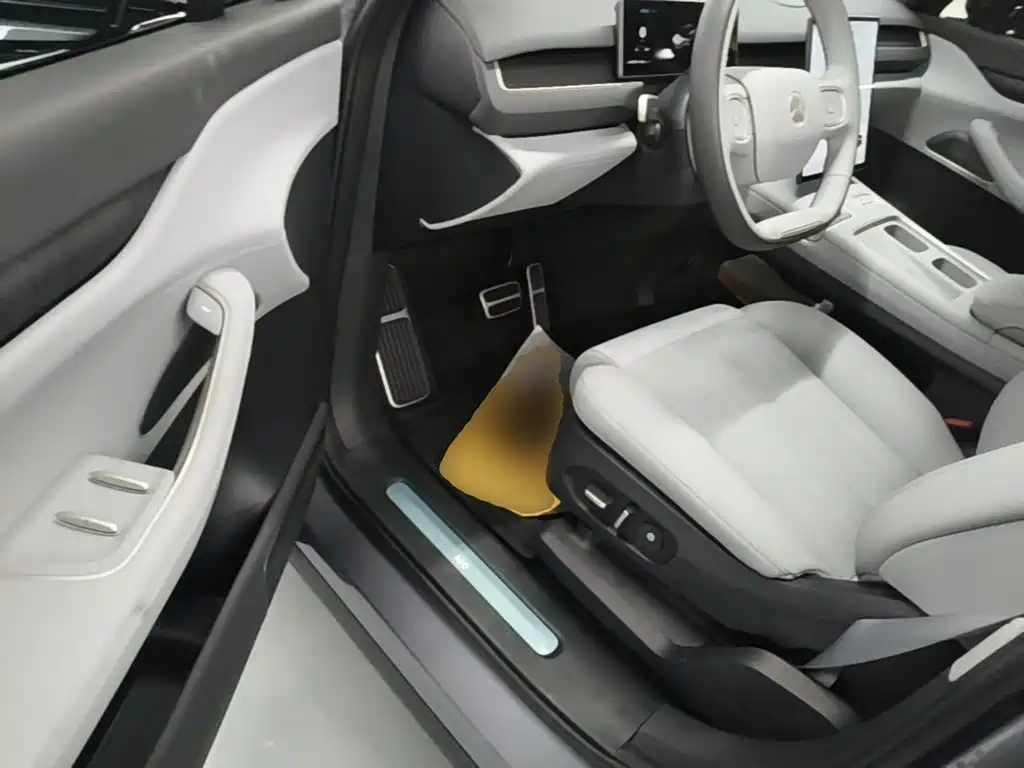 NIO ES8 — миниатюра 16