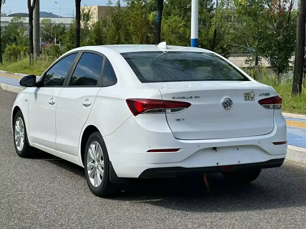 Buick Excelle — миниатюра 5