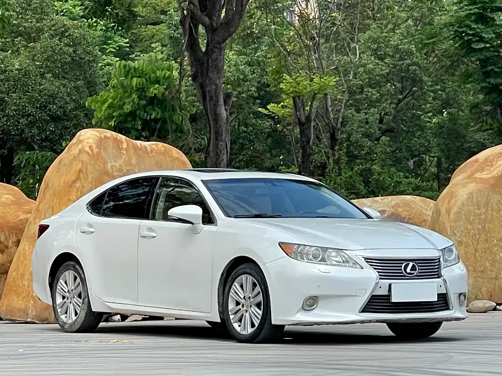 Lexus ES — миниатюра 3