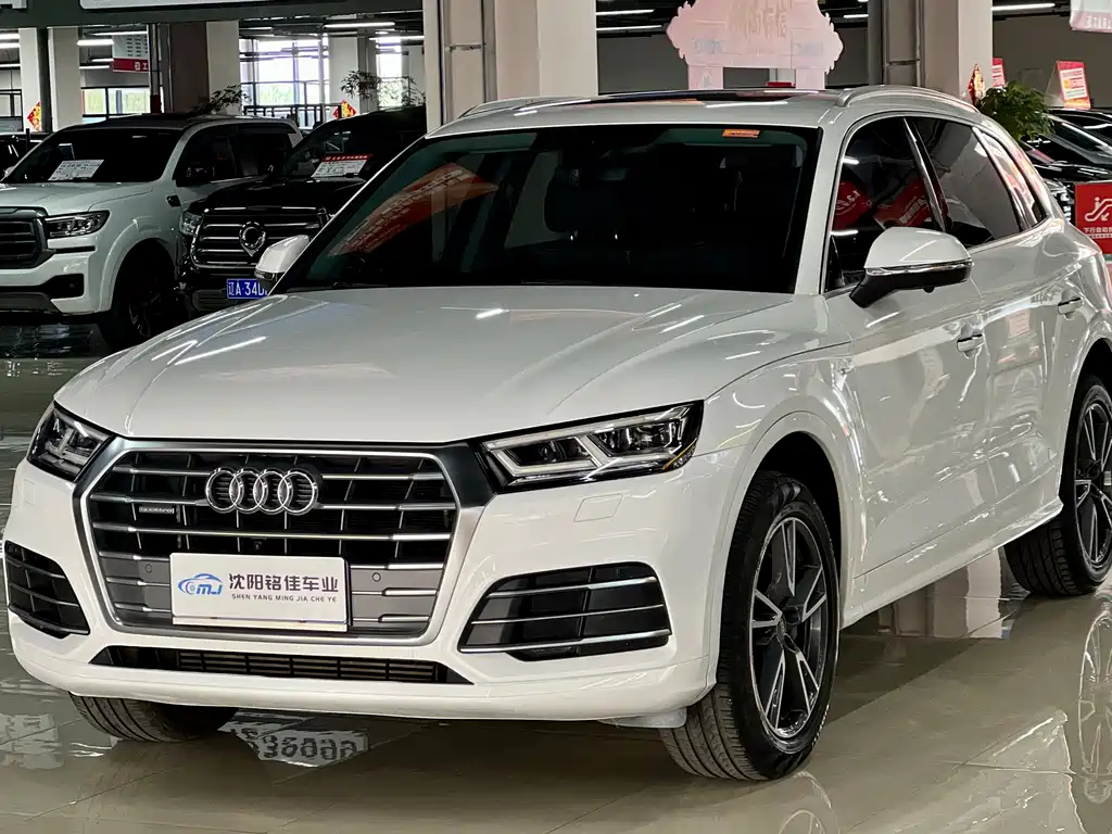 Купить Audi Q5L