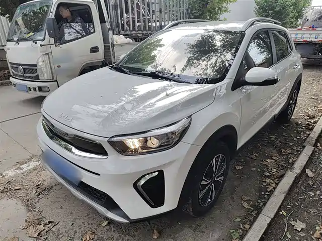 KIA YI RAN 2024
